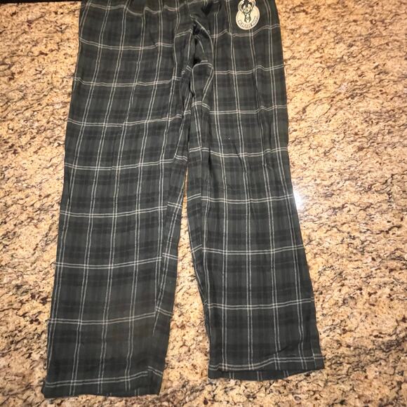 NBA Milwaukee Bucks Men Medium Green Deer Logo Sleep Lounge Pajama Pants - Picture 3 of 6